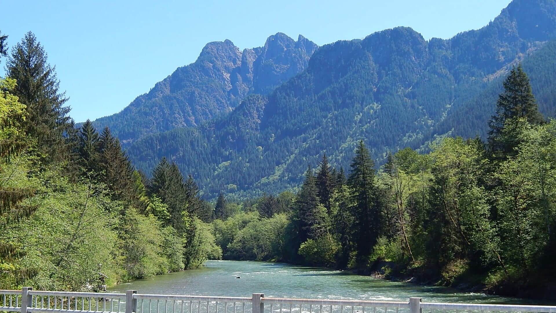 Snoqualmie River with mountain backdrop in Washington