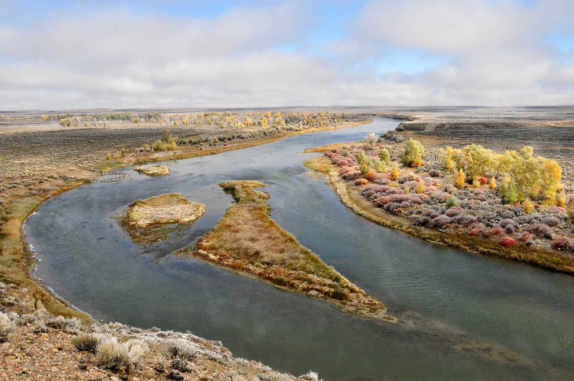The Green River winding through Seedskadee National Wildlife Refuge downstream of Fontenelle Reservoir